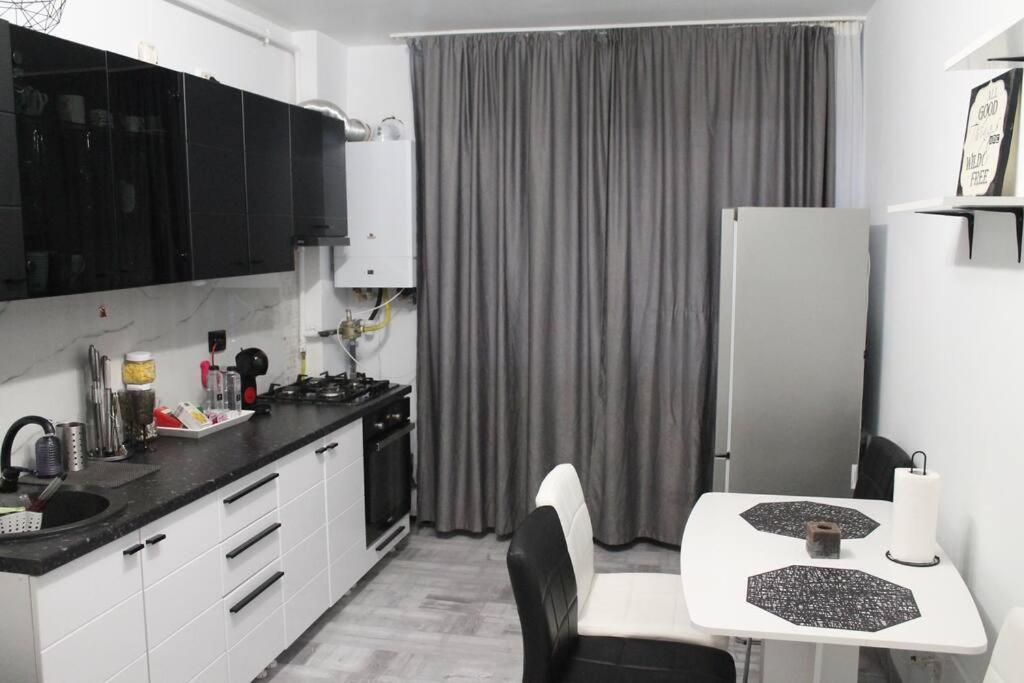 Yua'Shomes-Bussiness And Travel Apartment Cluj-Napoca Exterior foto